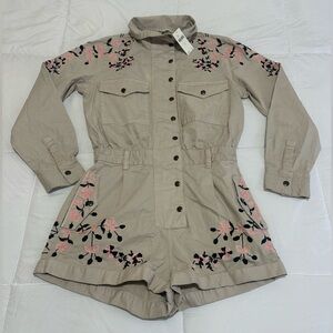New Anthropologie Long Sleeve Floral Embroidered
Utility Romper Sz XS